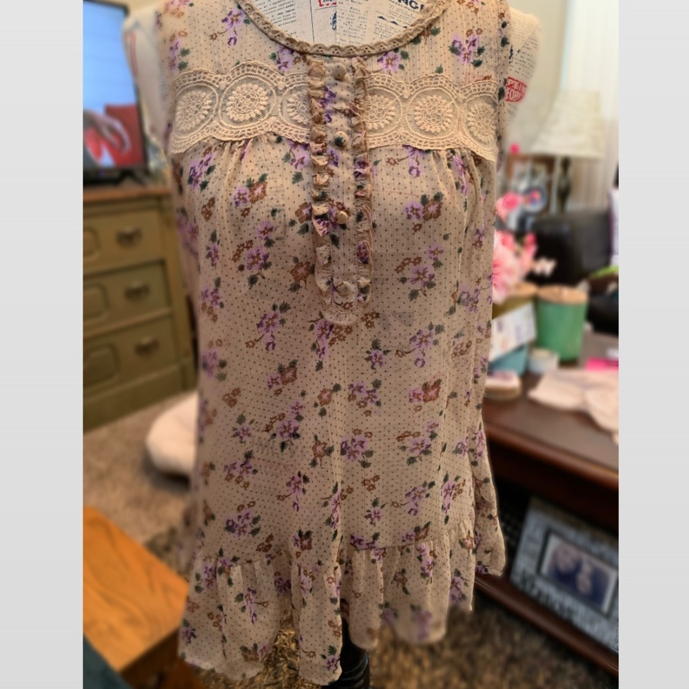 🦋 Small Route 66 Sheer Floral Top